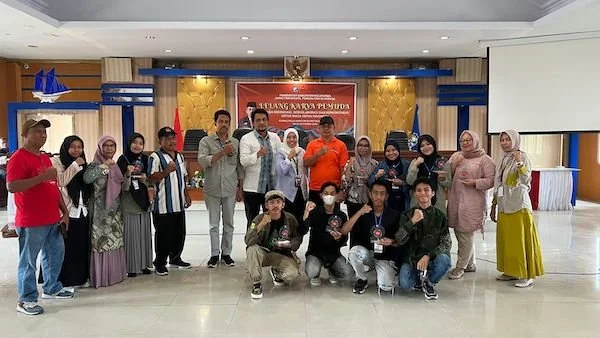 foto bersama Pemenang Lomba lelang karya Pemuda Bulukumba