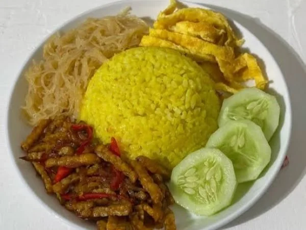Ilustrasi Paket Nasi Kuning (Dok: Ist).
