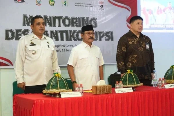 Wakil Bupati Gowa Abd Rauf Malaganni menerima kunjungan Tim Monitoring di Desa Pakkatto, Kecamatan Bontomarannu (Dok : ist).