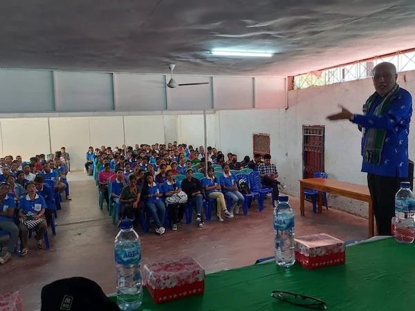 Rektor Unifa saat memberikaan kuliah umum di Institute Superior Cristal Timor Leste
