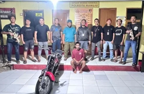 Pelaku jambret yang berhasil di tangkap Tim Resmob Polresta Mamuju. (Dok: Ist)