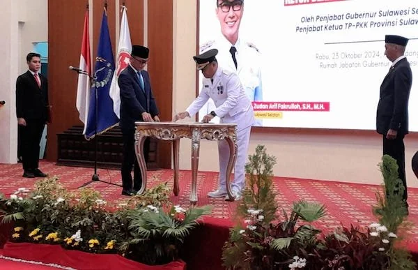 Pelantikan Pj Bupati Enrekang, Marwan Mansyur oleh Pj Gubernur Sulsel, Prof Zudan Arif Fakrulloh di Rumah Jabatan Gubernur Sulsel (Dok: Nofi KabarMakassar)