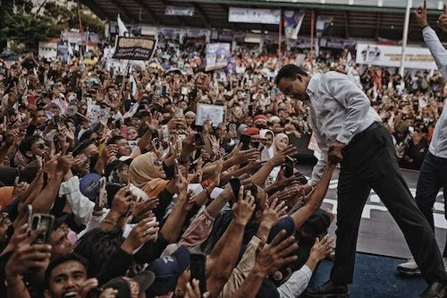 Capres Anies Baswedan berkampanye di Lapangan Prawatasari, Cianjur, Jawa Barat, Kamis (8/2). Foto: dok Timnas AMIN