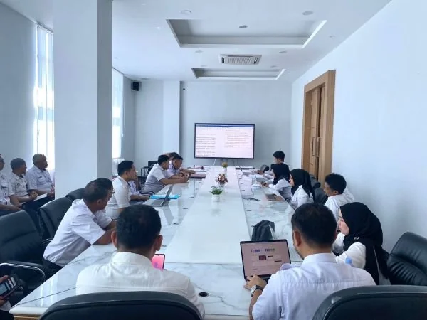 Kantor Wilayah Kementerian Hukum Sulawesi Selatan melaksanakan kegiatan Rapat Harmonisasi Rancangan Produk Hukum dari 10 Pemerintah Daerah. Dok. Ist
