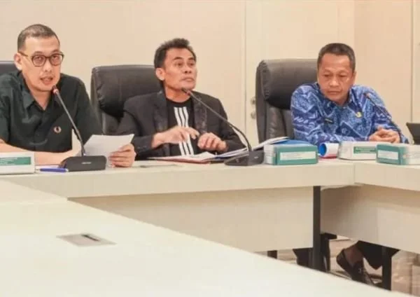 Juri Innovative Mayor Award (IMA) 2025 untuk tiga nominator. Dok. Ist