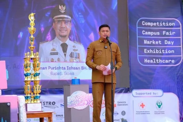 Bupati Gowa, Adnan Purichta Ichsan membuka Expo Smaft Hologram 2025 Al-Fityan School Gowa (Dok : Ist).