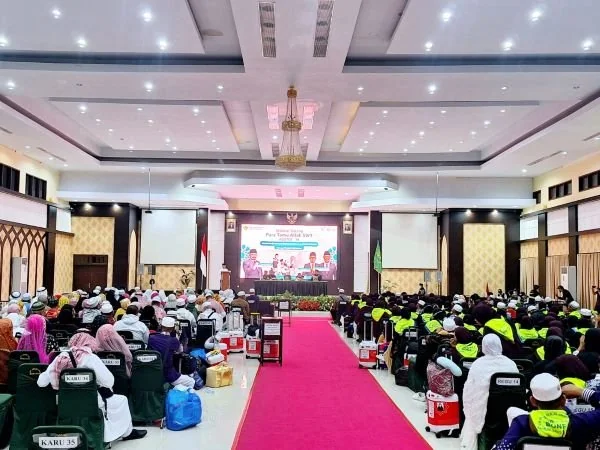Sebanyak 450 jemaah haji yang tergabung dalam Kelompok Terbang (Kloter) 14 Embarkasi Hasanuddin Makassar akhirnya tiba di Makassar (Dok : ist).