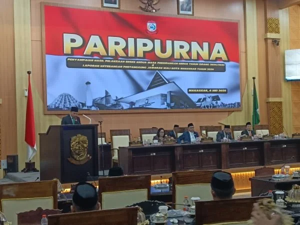Juru Bicara Dapil I Makassar, Fahrizal Arrahman Husain saat Rapat Paripurna DPRD Makassar (Dok : Sinta KabarMakassar).