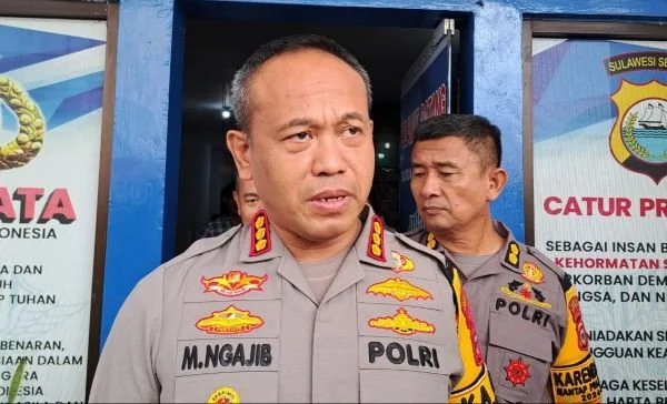 Kapolrestabes Makassar Kombes Pol Mokhamad Ngajib saat konferensi pers (Dok: Atri KabarMakassar).