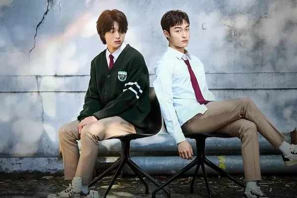 High School Return of a Gangster (Dok : int).