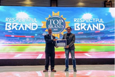 Bapak Andik Duana Putra, ST selaku Direktur Operasi dan Komersial PT Etos Kreatif Indonesia (Ethos) menerima penghargaan Top Brand 2026 untuk produk Etawalin dalam kategori Susu Kambing.