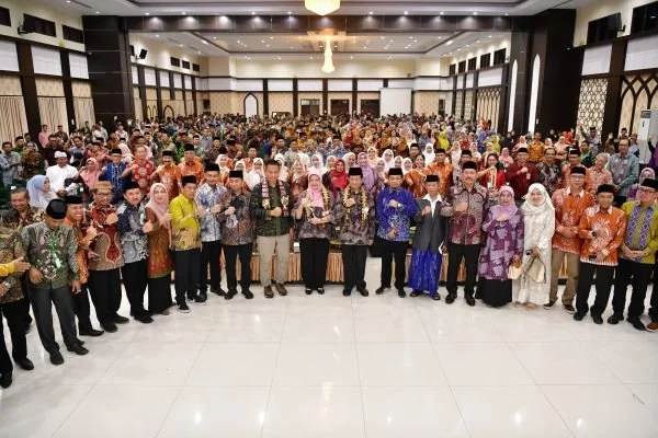 Pj Gubernur Sulsel, Prof Fadjry Djufry dan Menteri Agama, Prof KH Nasaruddin Umar di Asrama Haji Sudiang (Dok: Ist).