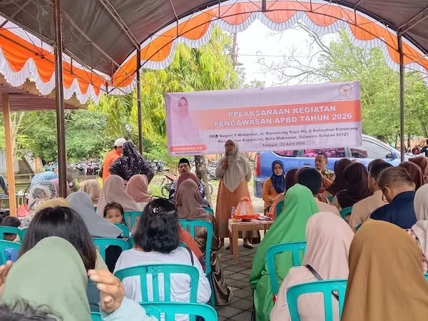 Anggota DPRD Sulawesi Selatan, Yeni Rahman saat Melakukan Pengawasan di SMA Negeri 9 Makassar (Dok: Sinta KabarMakassar).