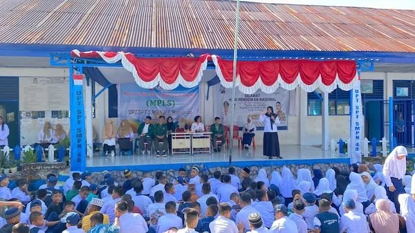 Kanwil Kemenkum Sulsel Edukasi Siswa SMPN 48 Makassar Mengenai Kekerasan, NAPZA dan Judol