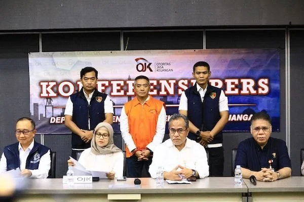 Mantan Direktur PT Investree Radhika Jaya, AAG yang diduga melakukan penghimpunan dana masyarakat tanpa izin OJK (Dok: Ist)