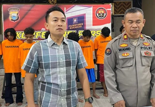 Kasat Reskrim Polrestabes Makassar, Devi Sujana, saat konferensi pers, di Polrestabes Makassar (Dok: Atri KabarMakassar).