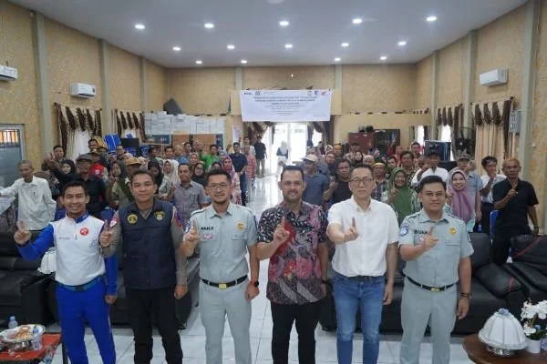 Asmo Sulsel tutup intensifikasi keselamatan transportasi Jasa Raharja dengan edukasi safety riding di Kecamatan Manggala (Dok: Ist)