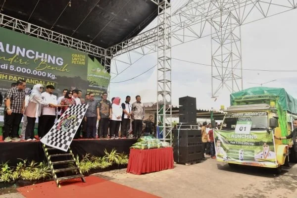Pemprov Sulsel melaunching program Mandiri Benih tahun 2025 belum lama ini (dok. Ist)