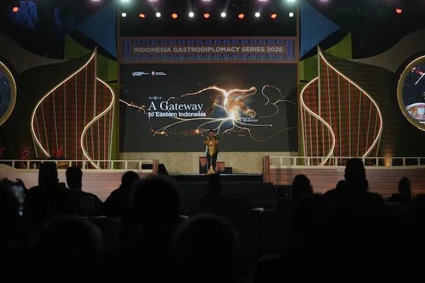 Wali Kota Makassar Munafri Arifuddin saat Memberikan Sambutan di Jamuan Makan Malam (Dok: Sinta KabarMakassar).