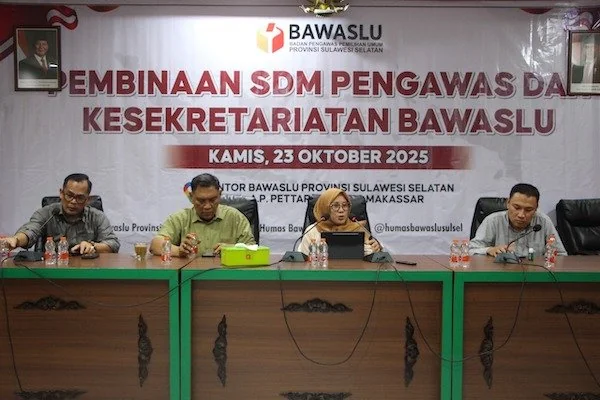 Kegiatan Pembinaan SDM Pengawasan dan Kesekretariatan Bawaslu se-Provinsi Sulsel (Dok: Ist).