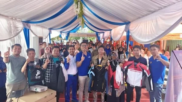 Asmo Sulsel berikan edukasi safety riding dalam hajatan cabang Gowa FIFGROUP (Dok: Ist)