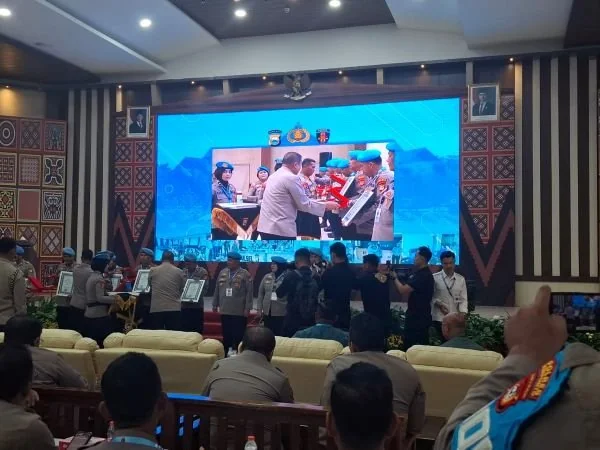 Mantan Gubernur Sulawesi Selatan, Nurdin Abdullah, mengunjungi Kantor DPP Partai Perindo di Jl. Pangeran Diponegoro, Jakarta Pusat (Dok : Ist).