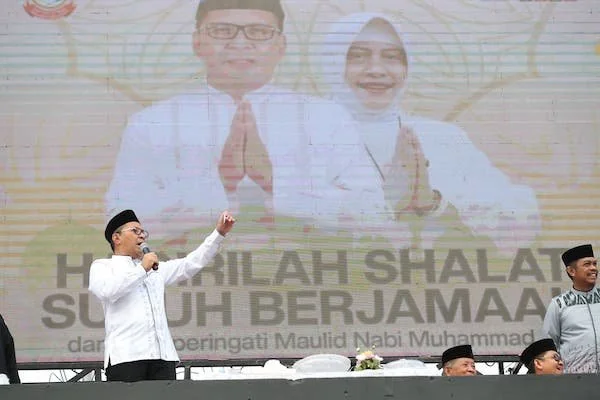 Wali Kota Makassar, Moh. Ramdhan Pomanto dalam kegiatan rutin Gerakan Makassar Shalat Subuh Berjamaah (GMSSB) di Anjungan City Of Makassar, Minggu (22/09) (dok ist)