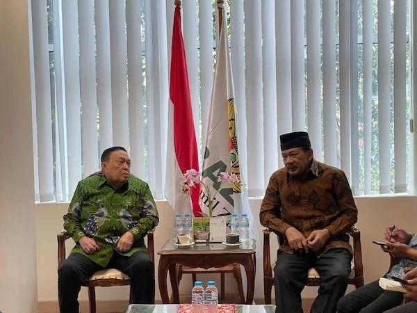 Wagub Sulbar Salim S Mengga saat bertemu Ketua BAZNAS RI, Prof. KH. Noor Achmad(dok:ist)
