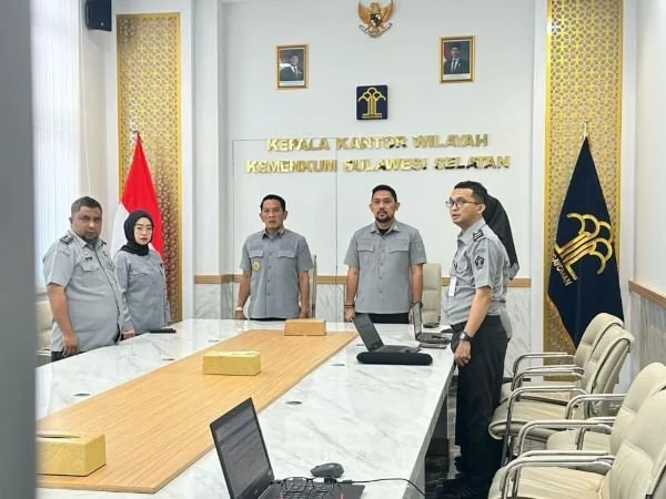 Kanwil Kemenkumham Sulsel saat mengikuti Kegiatan Penyusunan Revisi Peraturan Menteri Hukum dan HAM Nomor 5 Tahun 2023 tentang Tata Cara Penyelesaian Kerugian Negara (Dok : Ist).