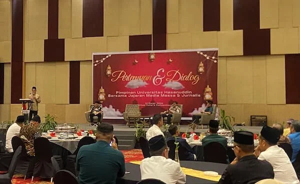 Rektor Unhas, Prof Jamaluddin Jompa pada pertemuan dan dialog pimpinan Universitas Hasanuddin bersama jajaran media massa dan jurnalis (Dok: Nofi KabarMakassar)