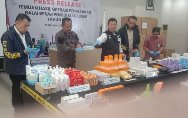 BBPOM Makassar sita produk kosmetik ilegal. (Dok: Ist)