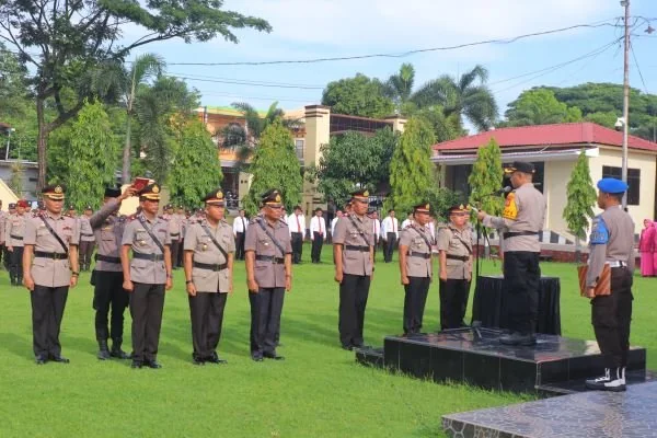 Kapolres Bulukumba, AKBP Andi Erma Suryono saat memimpin serah terima jabatan perwira (Dok : Ist).