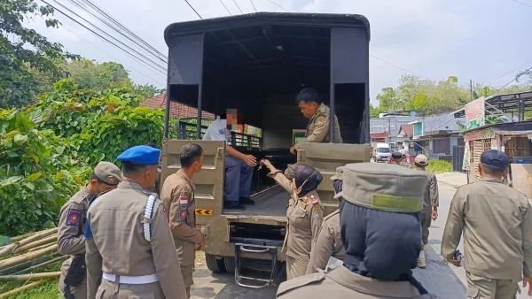 Siswa yang terjaring razia oleh Satpol PP Kabupaten Mamuju (Dok: Ist)