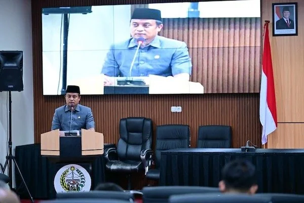Gubernur Sulsel menghadiri rapat Paripurna DPRD Sulsel (dok. Ist)