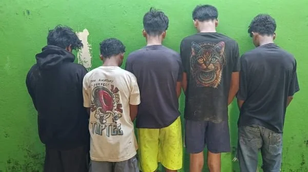 Lima remaja yang menjadi pelaku pencurian (Dok: Ist).