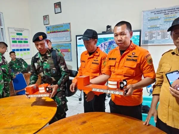 Penemuan black box pesawat pesawat ATR 42-500. (Dok: Ist)