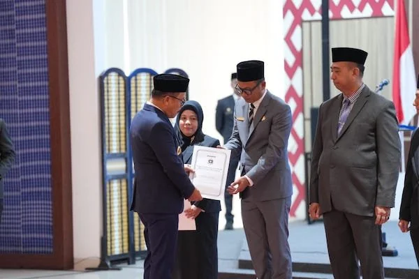 Pelantikan 15 Pejabat Eselon 2 yang dilakukan Gubernur Sulbar (dok:Ist)