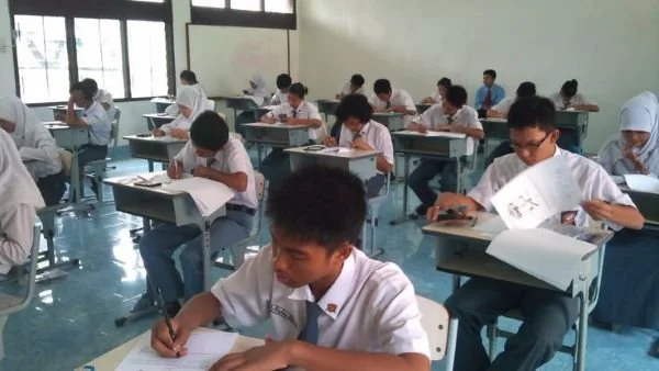 Ilustrasi Siswa SMA (Dok : Int).