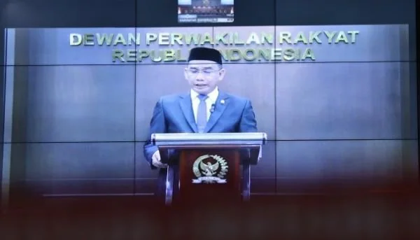 Anggota Komisi III DPR RI, Rudianto Lallo saat Menyampaikan Pandangan DPR di Persidangan (Dok: Ist).