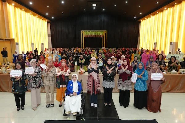 Penjabat (Pj) Ketua Dekranasda Sulsel, Ninuk Triyanti Zudan pada kolaborasi Dekranasda Sulsel dan Bulukumba (Dok: Ist)