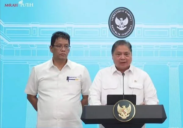 Menko Perekonomian Airlangga Hartarto (kanan) dan Menteri Keuangan Purbaya Yudhi Hartarto (kiri) (dok. Ist)