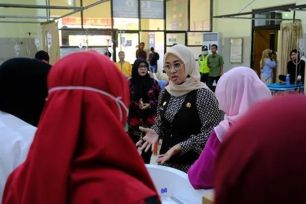 Bupati Gowa, Sitti Husniah Talenrang, saat Melakukan Sidak di Rumah Sakit Umum Daerah (RSUD) Syekh Yusuf, (Dok: Ist).