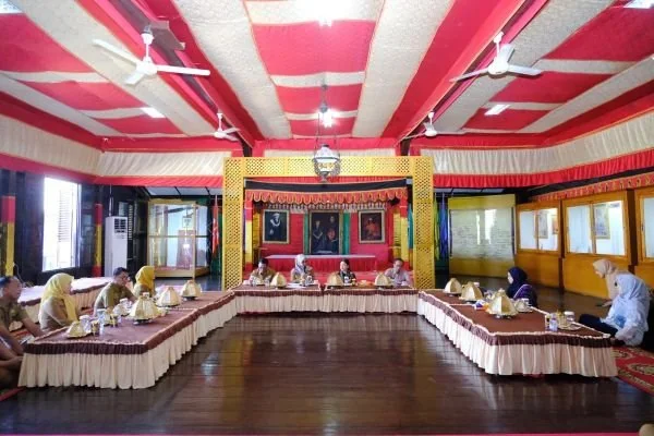 Kementerian Kebudayaan RI dan Bupati Gowa Sitti Husniah Bertemu di Istana Balla Lompoa, (Dok: Ist).