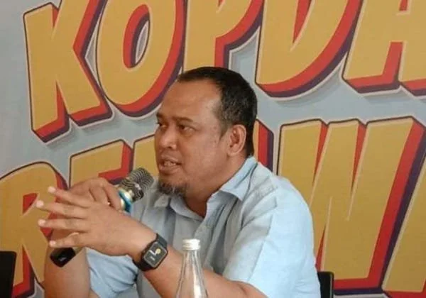 Muhammad Ramli Rahim (MRR) Jubir pasangan Sudirman-Fatmawati saat memperkenalkan kepada awak media di Makassar, Sabtu (10/08).