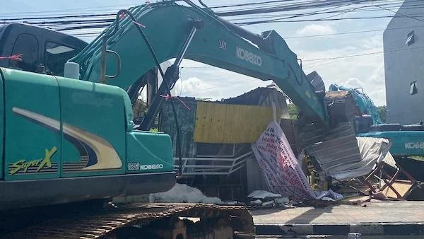 Eksekusi lahan di jalan ap Pettarani Makassar (Dok: Atri KabarMakassar)