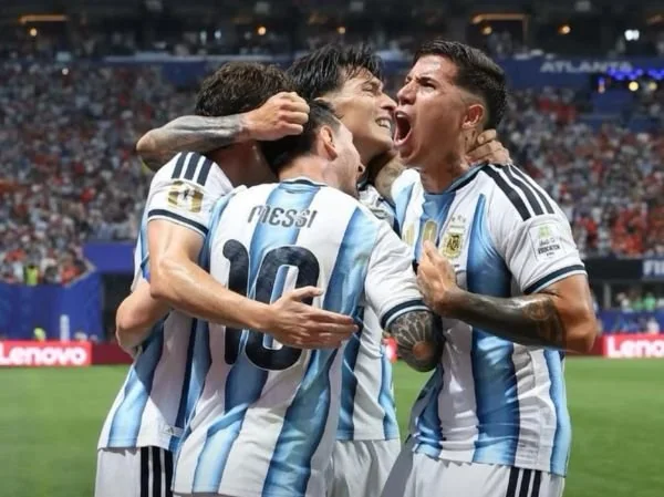 Selebrasi Timnas Argentina Usai Taklukkan Mesir (Dok: Ist).