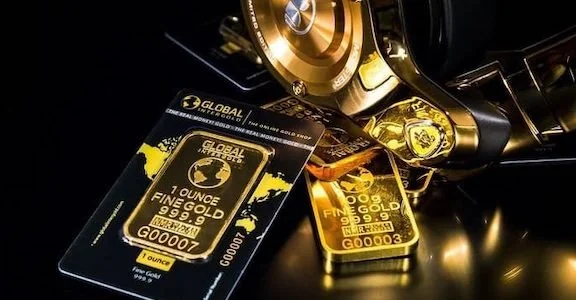 Aneka emas batangan beragam ukuran dan bentuk. Harga emas dunia mendekati level US$2.000 per troy ounce dan diperkirakan akan terus menguat seiring dengan pelemahan dolar AS./Bloomberg