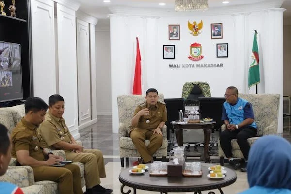Wali Kota Makassar Munafri Arifuddin saat Audiensi dengan Ketua Harian Forum Sulsel Peduli, Andi Akmal, (Dok: Ist).