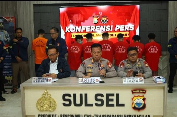 Kabid Humas Polda Sulsel Kombes Pol. Didik Supranoto (Tengah) saat melakukan Press release (Dok: Ist).