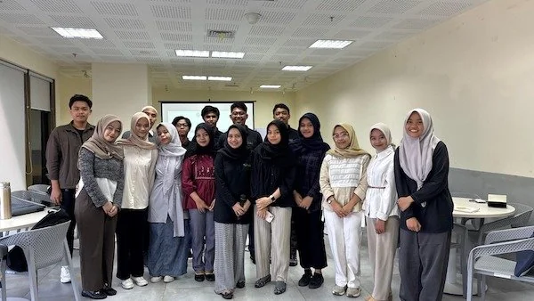 Akses magang diberikan Yayasan Hadji Kalla kepada penerima beasiswa Kalla (Dok: Ist)